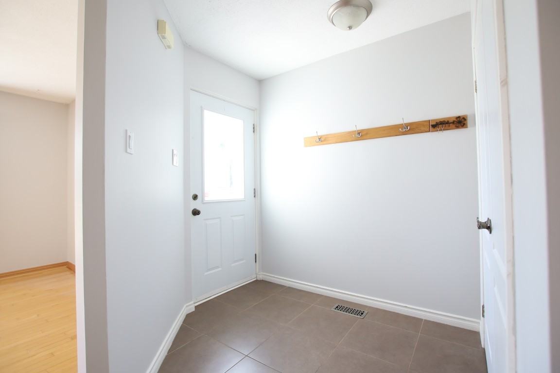 930 Borland Dr - Photo 3 of 50