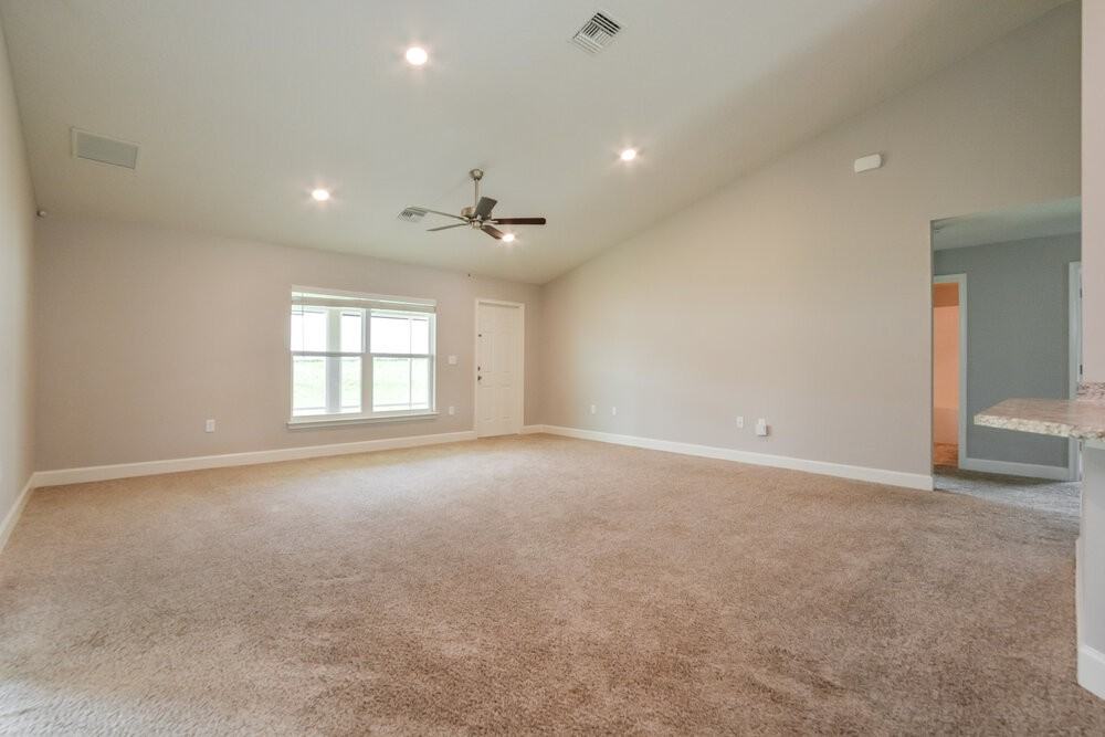 806 Edith Dr - Photo 3 of 16