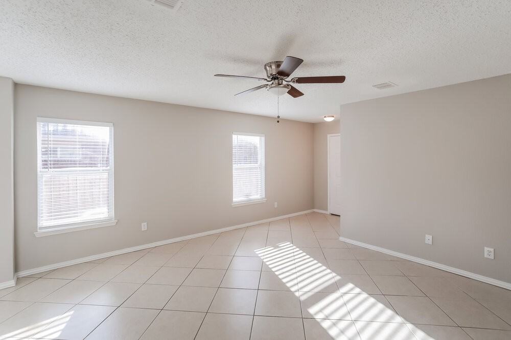 4644 Cool Ridge Ct - Photo 3 of 16