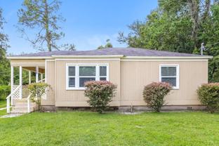 4908 Dundee Rd - Photo 1 of 1