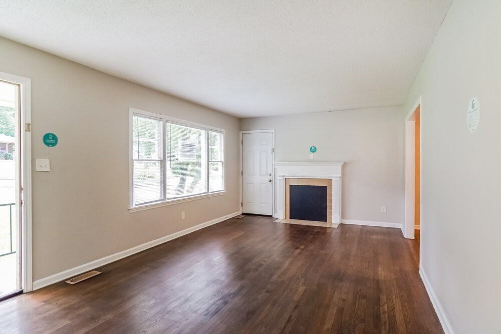 812 Nelson Dr - Photo 5 of 19