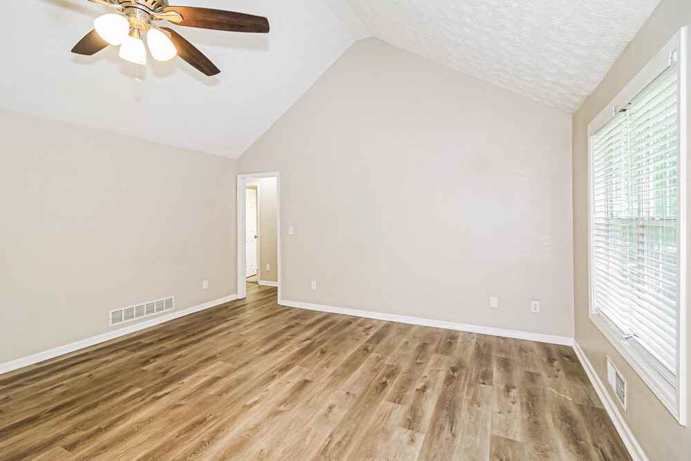 709 Miami Ct - Photo 6 of 16