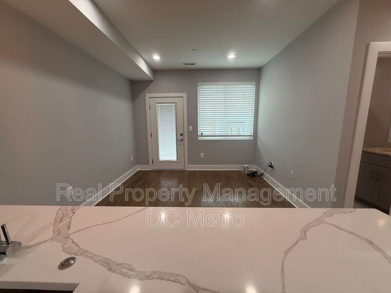 804 21st St Ne - Photo 4 of 12