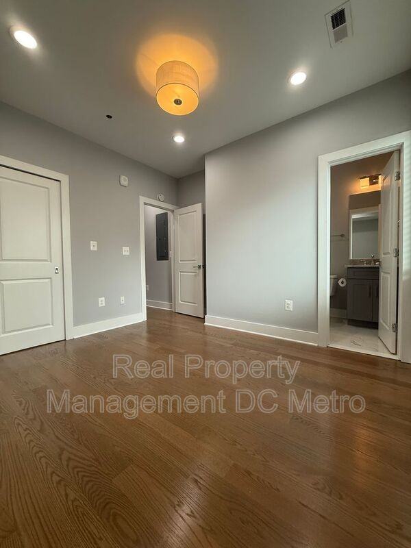 804 21st St Ne - Photo 6 of 12