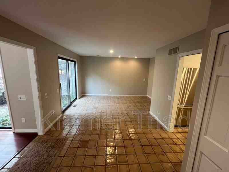 1131 Timberview Trl - Photo 5 of 36