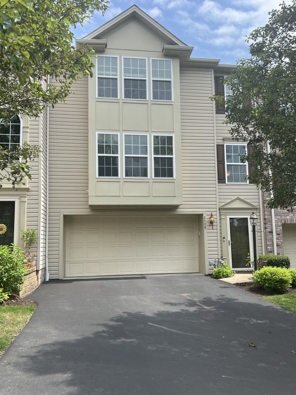 2408 Michael Dr - Photo 2 of 20