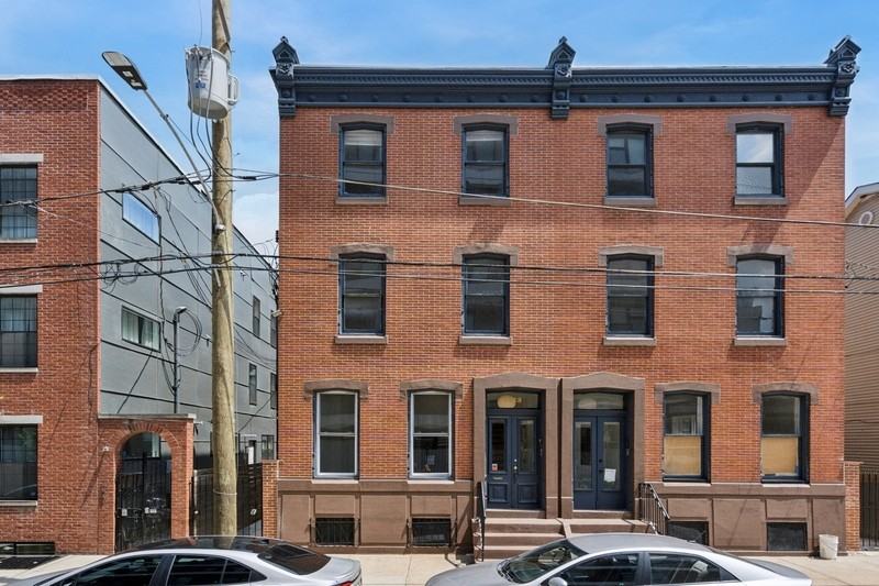 1223 N Franklin St - Photo 6 of 29