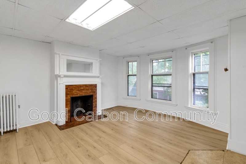 324 Goundry St #7 - Photo 3 of 11