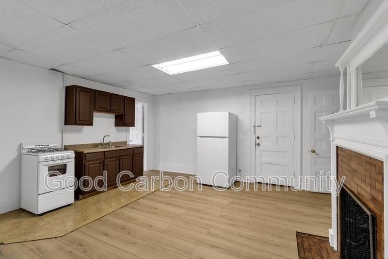 324 Goundry St #7 - Photo 4 of 11