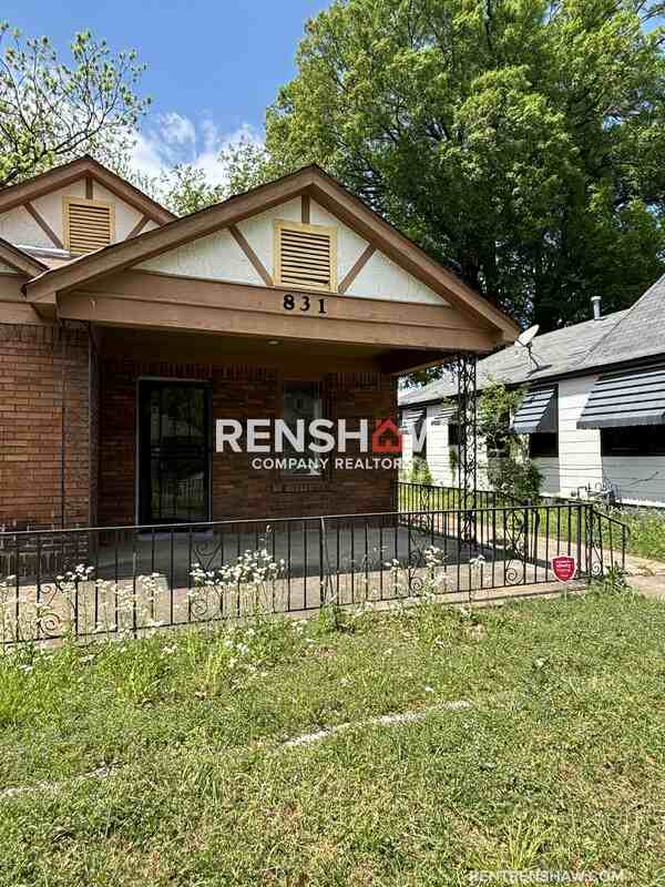 831 Maury St - Photo 2 of 23