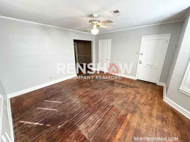 2388 Forest Ave - Photo 3 of 12