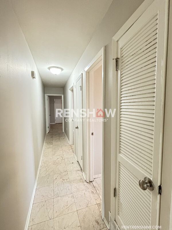 1053 Treadwell St - Photo 7 of 13