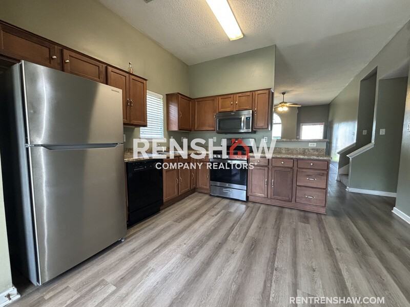 6817 Kamali Ave - Photo 5 of 23
