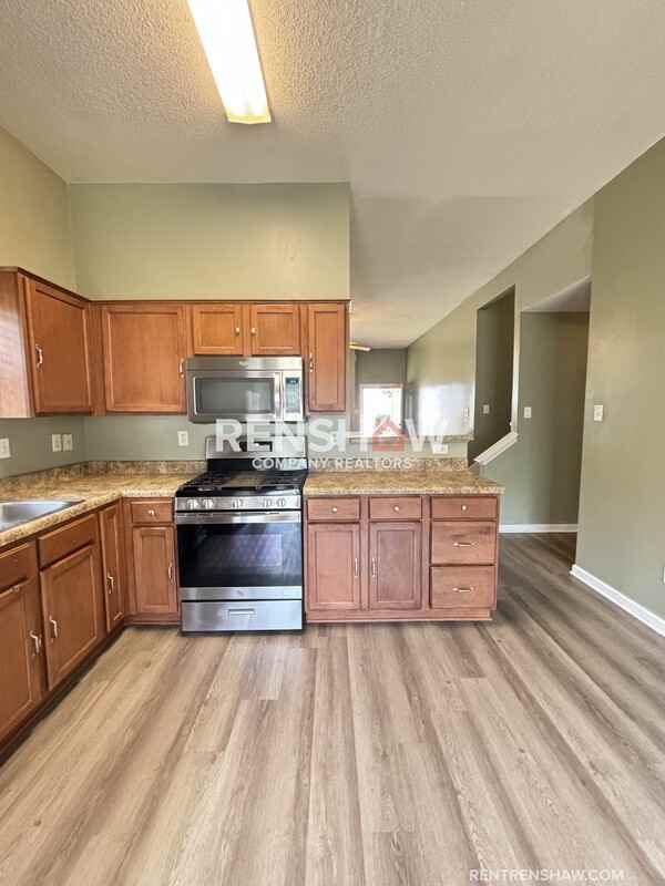 6817 Kamali Ave - Photo 6 of 23