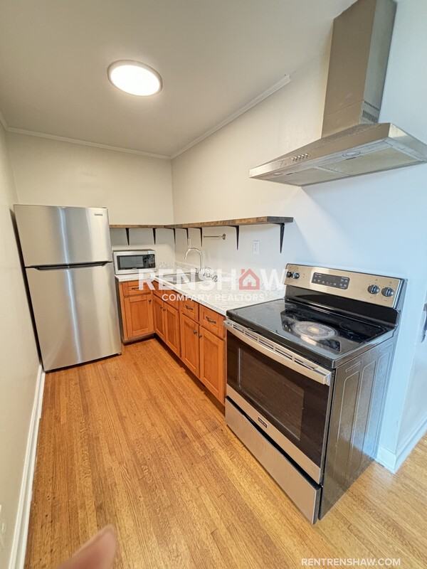 3476 Spottswood Ave #102 - Photo 3 of 8