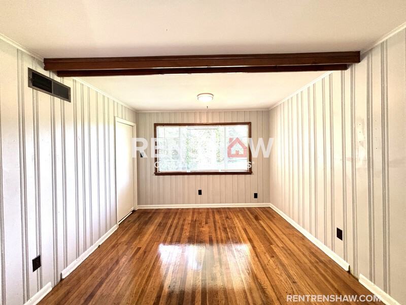 4695 Priscilla Ave - Photo 6 of 31