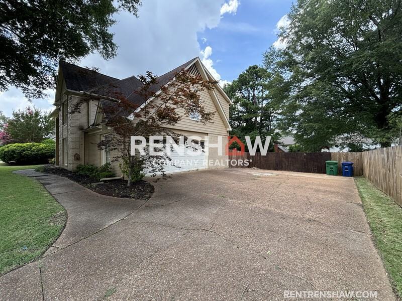 8990 Armadale Dr - Photo 2 of 45