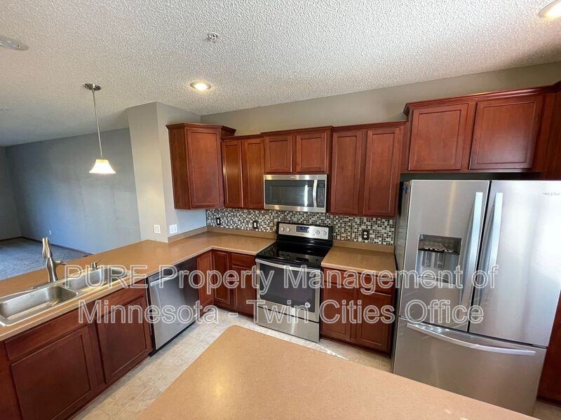 3630 Hazel Trl #C - Photo 4 of 38