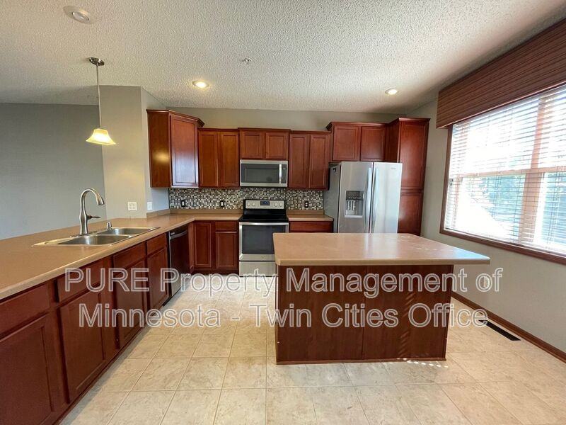 3630 Hazel Trl #C - Photo 3 of 38