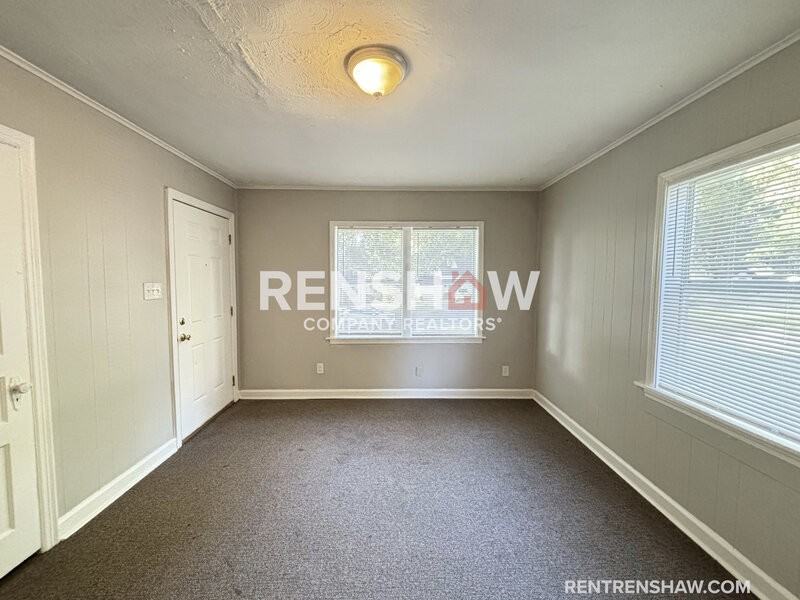 502 E Dison Ave - Photo 2 of 16