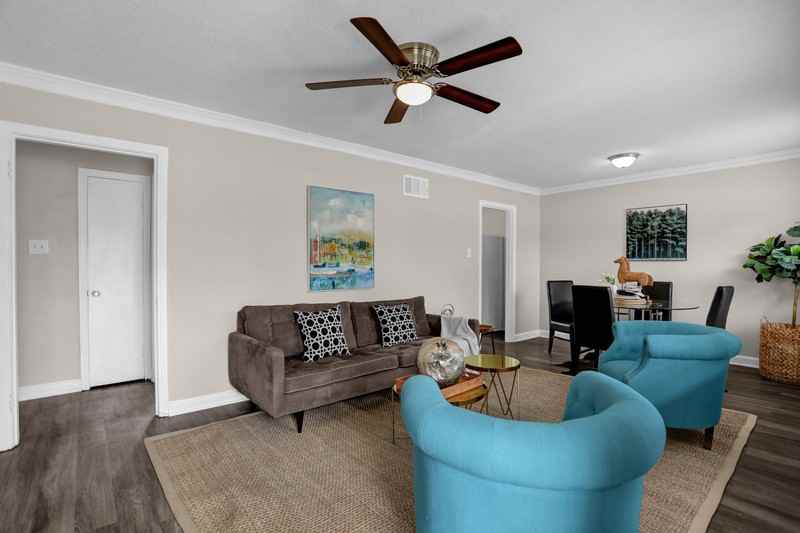 1494 Wanda St - Photo 3 of 17