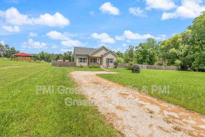 130 Old Pond Ln - Photo 3 of 30