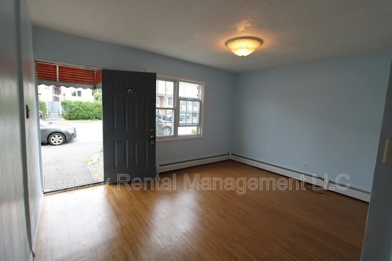 508 E Diamond Ave - Photo 2 of 10