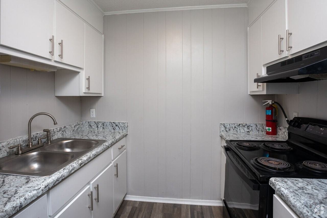 Brickhaven Apartments - Photo 4 of 24