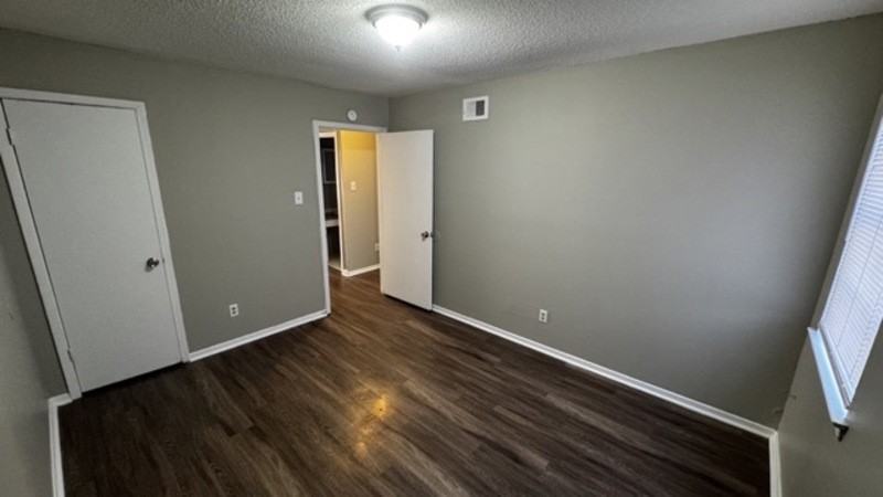 3646 Rhea Ave - Photo 7 of 12