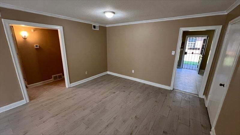 3216 S Mendenhall Rd #1A - Photo 6 of 12