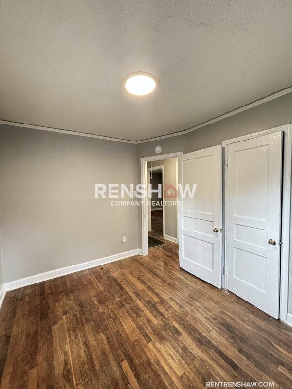1580 Hugenot St - Photo 7 of 15