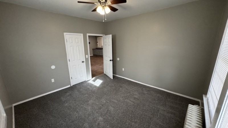 967 Maury St - Photo 5 of 15