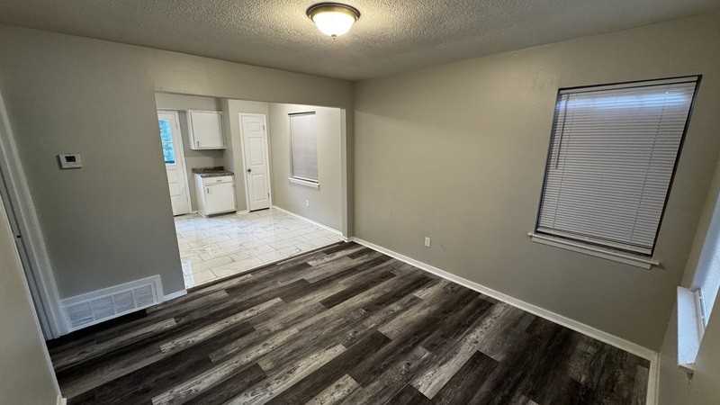 4264 Double Tree Rd - Photo 3 of 14