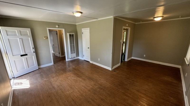 2311 Imogene St - Photo 4 of 19