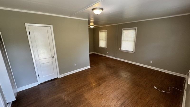 2311 Imogene St - Photo 5 of 19