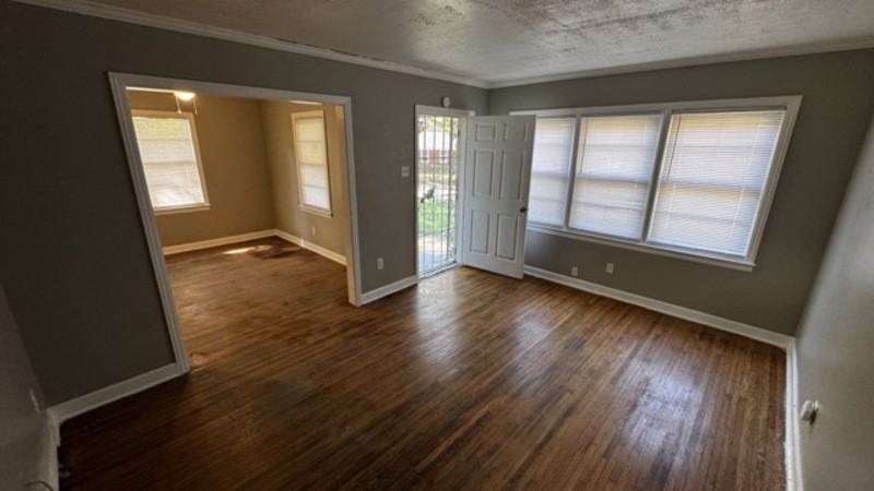 1537 Rolling Hills Dr - Photo 2 of 16