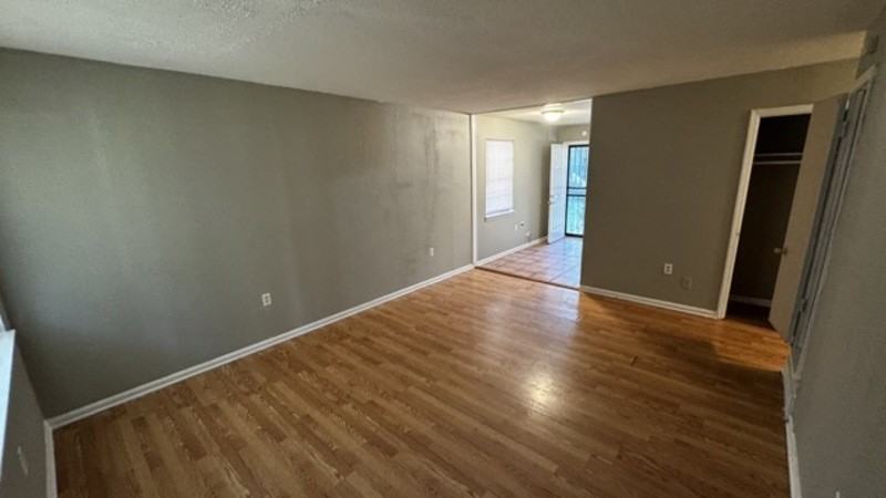 3647 Royal Wood Drive - Photo 3 of 15