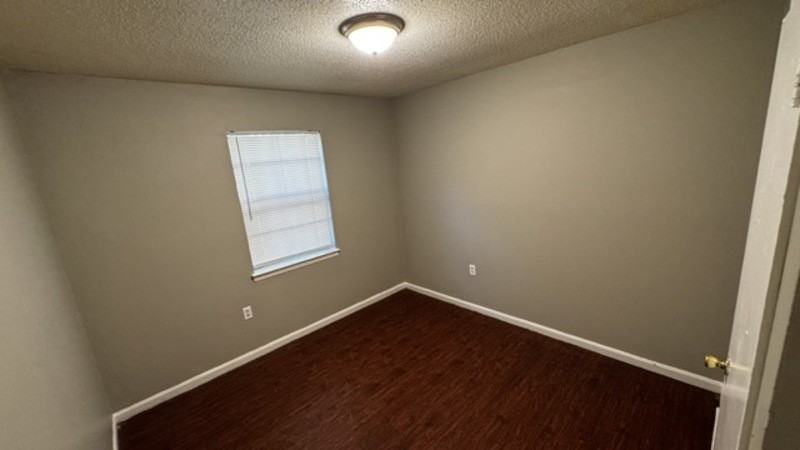 3647 Royal Wood Drive - Photo 6 of 15