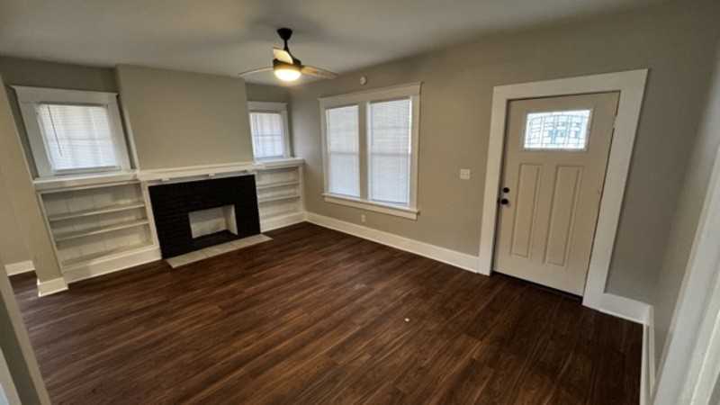 1063 Forest Ave - Photo 3 of 23