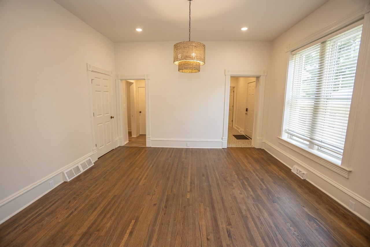 1122 East McCarty Street - Photo 6 of 19