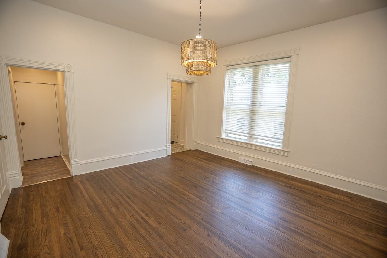 1122 East McCarty Street - Photo 7 of 19