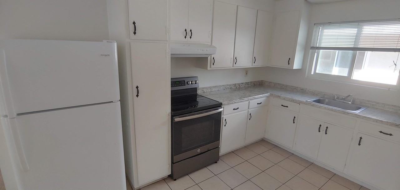 5th St-427 5SJ - Photo 3 of 13