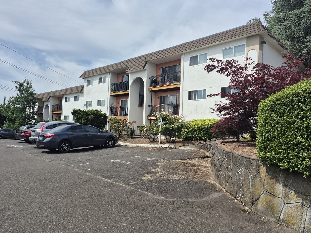 Crestwood Terrace - Photo 6 of 48