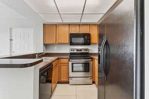 featured image of 752 Executive Center Dr #11