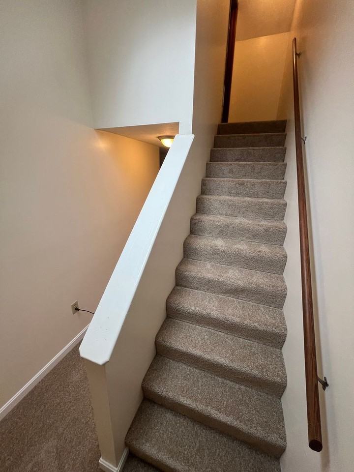 Hudson Ridge - Photo 7 of 17