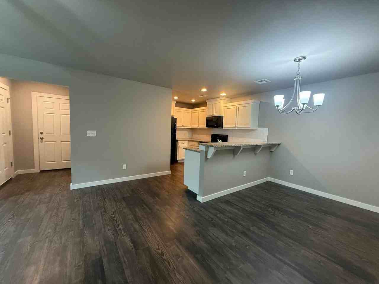 1501 Macalpine St - Photo 6 of 29