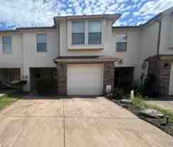 12620 Bay Ave - Photo 1 of 1