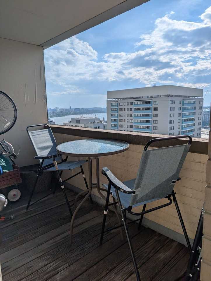 8 Whittier Place - Photo 7 of 31