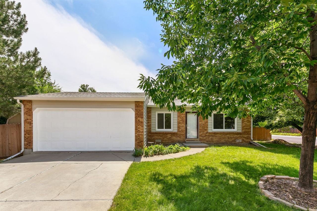 419 Albion Way - Photo 2 of 16
