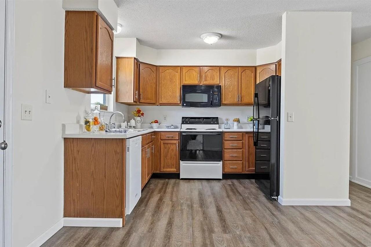 640 Kuhne Hts - Photo 4 of 8